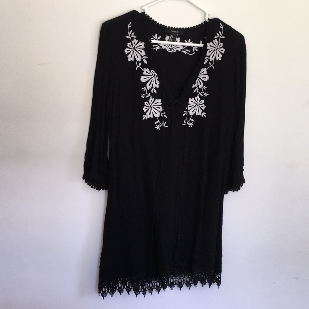 FOREVER21 EMBROIDERED SUN DRESS